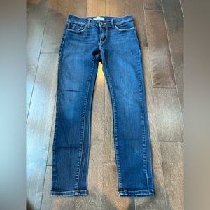 Free People Skinny jeans in size 27 medium blue